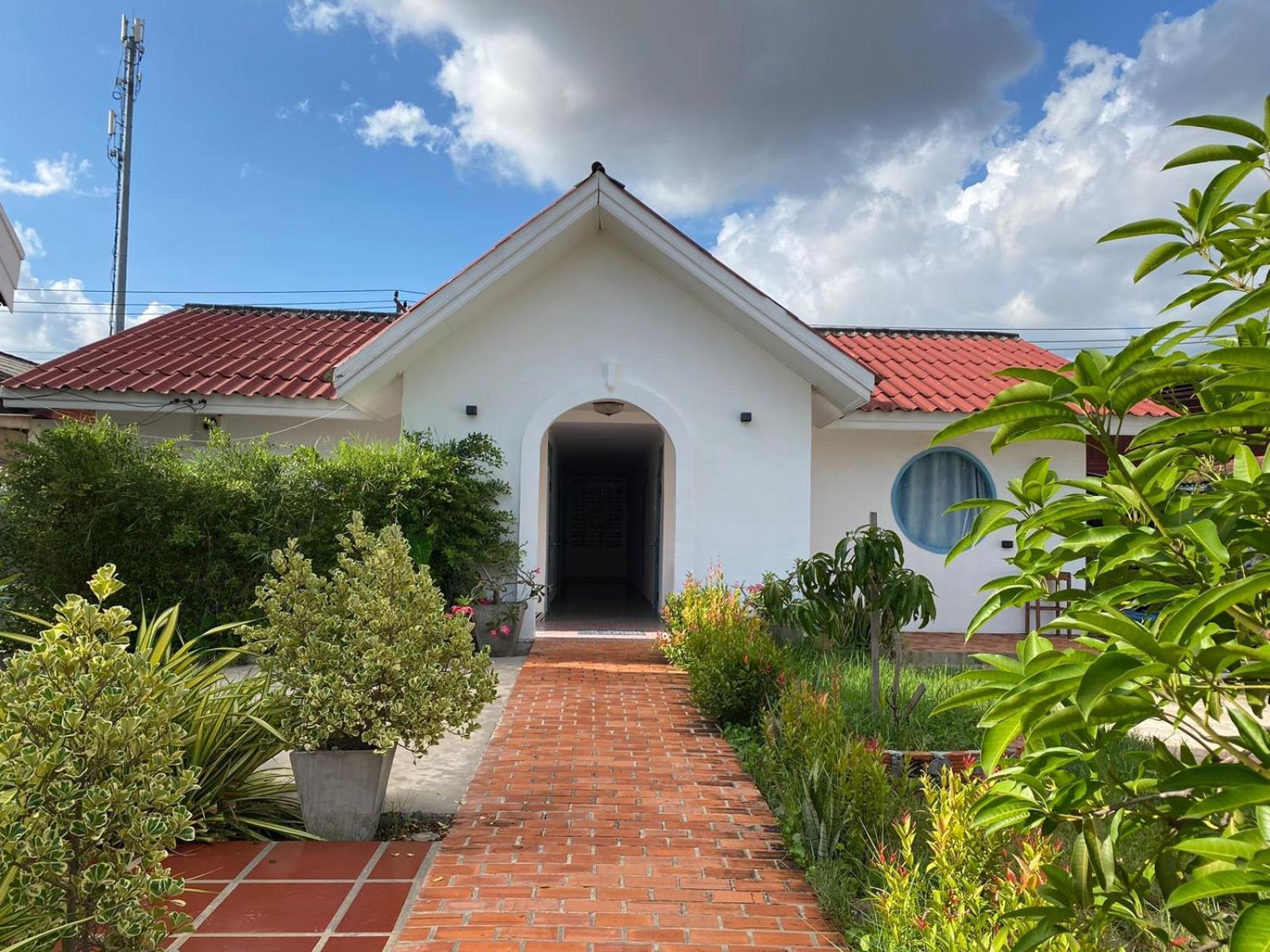 B2 Hotel Savannakhet Exterior photo